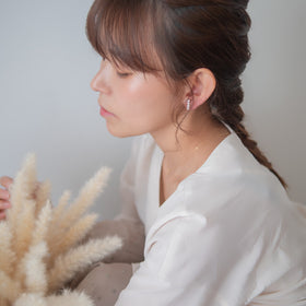 【KOE】パール4粒スタッドピアス