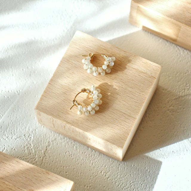 【KOE】14kgf ホワイトムーンフープピアス